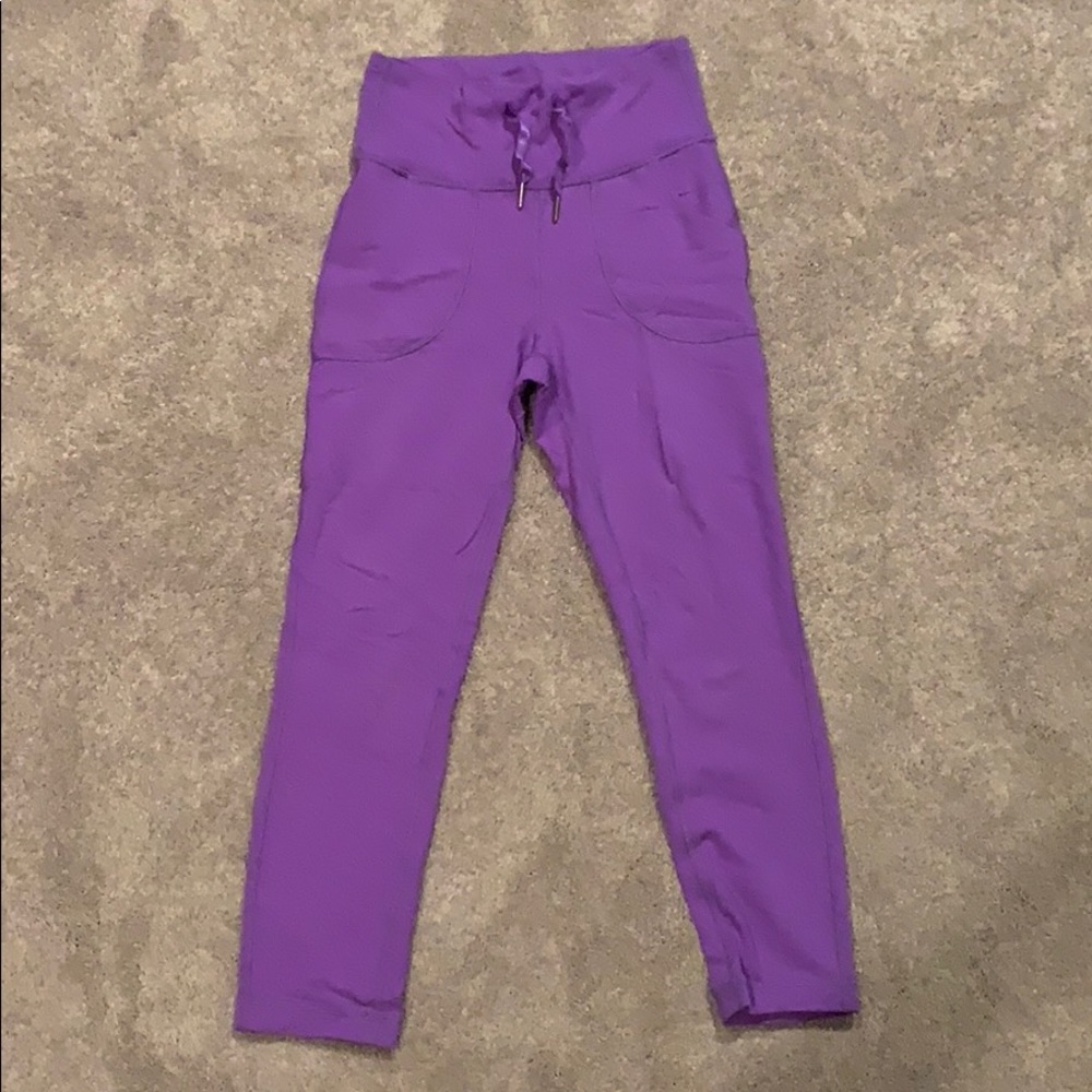 Lululemon size 4 pants